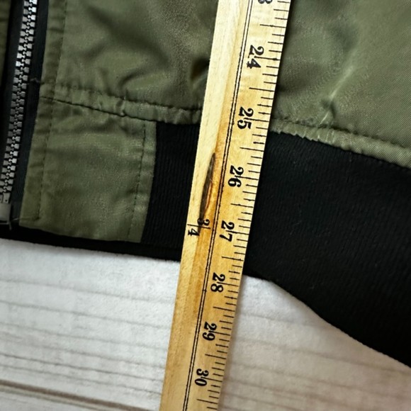 Ecko Unlimited Military Green Lightweight Jacket, Size S - Picture 2 of 5